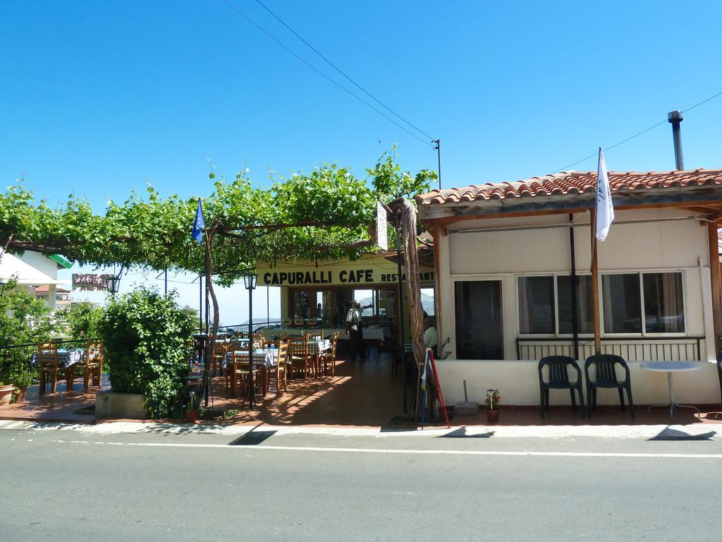 Capuralli Hotel Pedhoulas Exterior photo